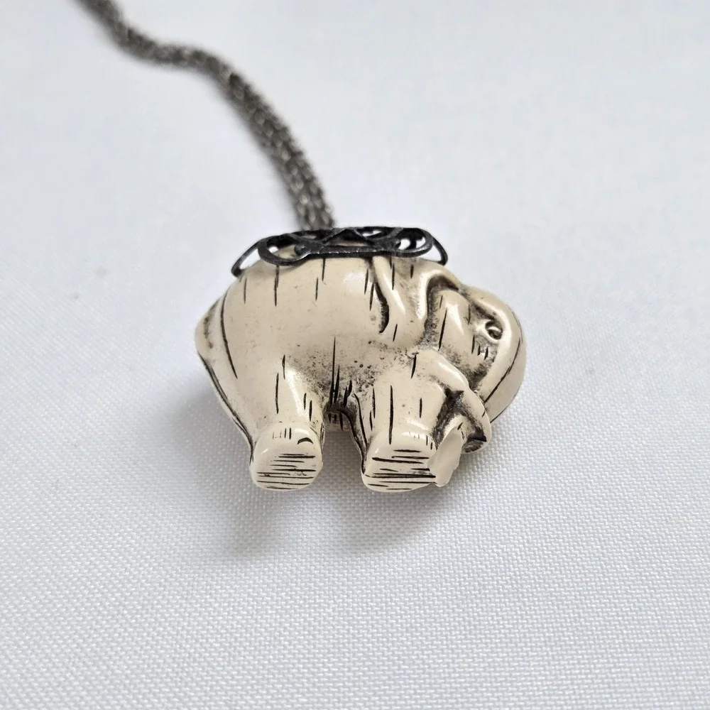 Vintage Elephant Necklace Carved Celluloid Pendant Silvertone Chain Classic Boho